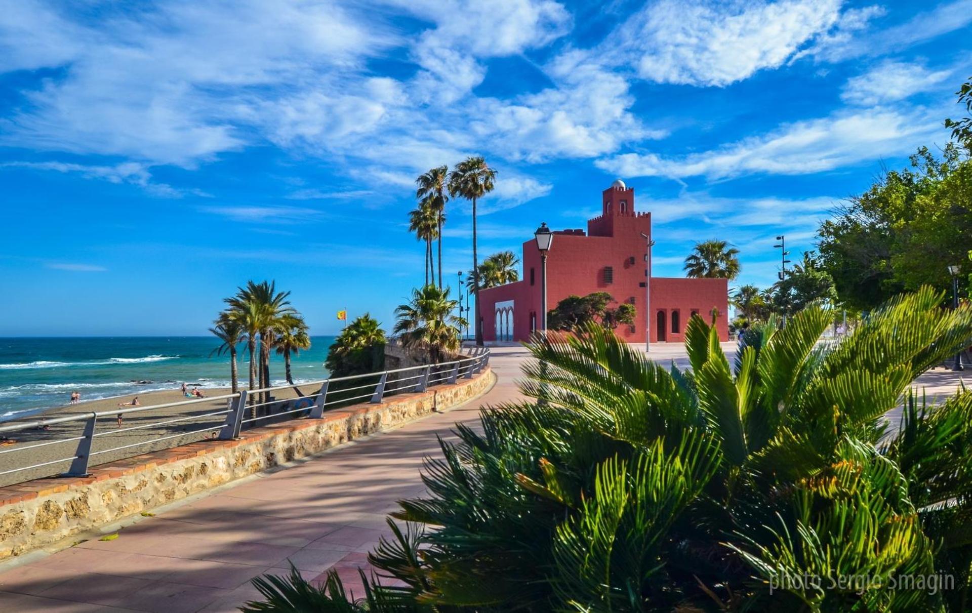 Apartamentos Los Cisnes - 2º Linea De Playa - Perfecta Ubicacion 贝纳尔马德纳 外观 照片