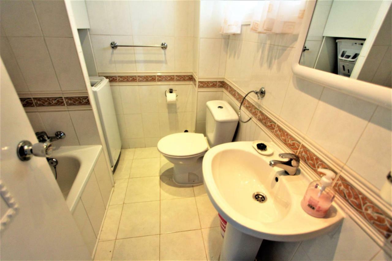 Apartamentos Los Cisnes - 2º Linea De Playa - Perfecta Ubicacion 贝纳尔马德纳 外观 照片